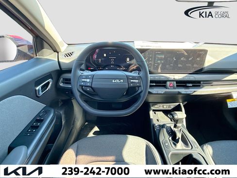 New 2025 Kia K4 EX image 16