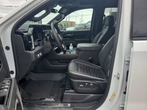Used 2025 GMC Sierra 1500 AT4X AWD/4WD image 16