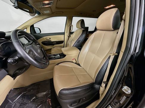 Used 2019 Kia Sedona EX w/ EX Premium Package image 28