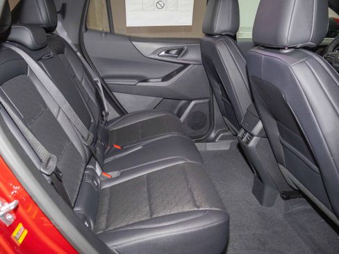 New 2026 Chevrolet Equinox LT w/ Convenience Package II image 12