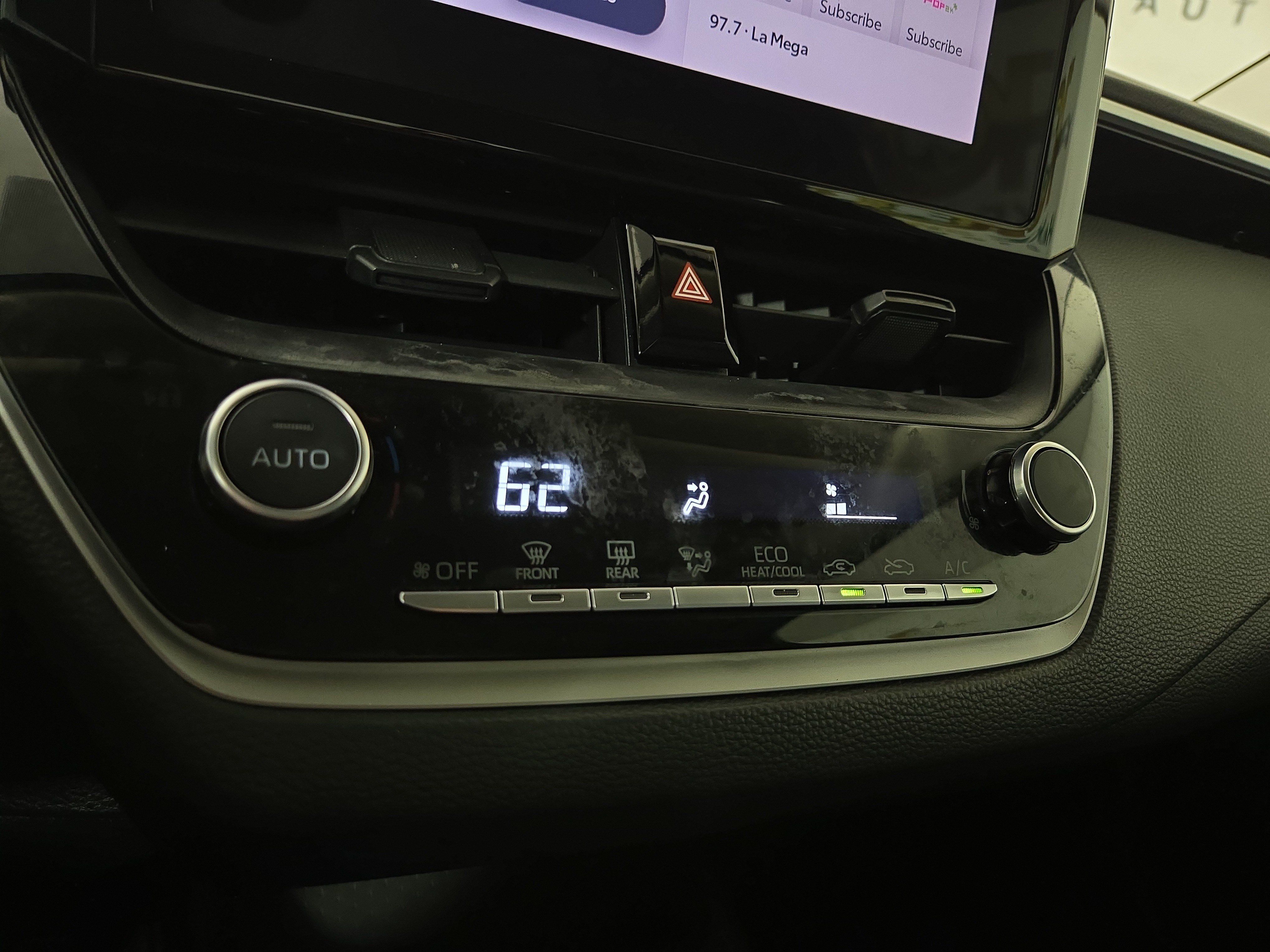 Used 2023 Toyota Corolla LE FWD image 27