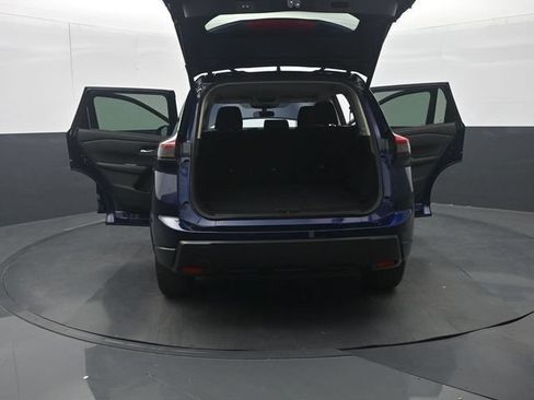 Used 2026 Nissan Rogue SV FWD image 39