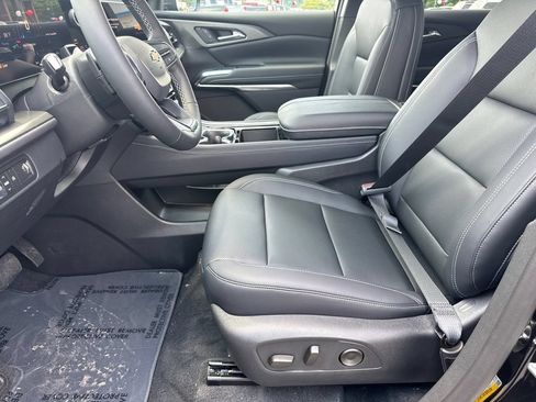 New 2026 Chevrolet Traverse LT w/ Enhanced Driving Package FWD image 10