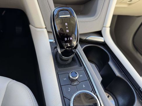 Certified 2023 Cadillac XT5 Premium Luxury image 17