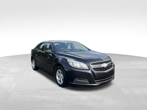 Used 2013 Chevrolet Malibu LS w/ Protection Package FWD image 7
