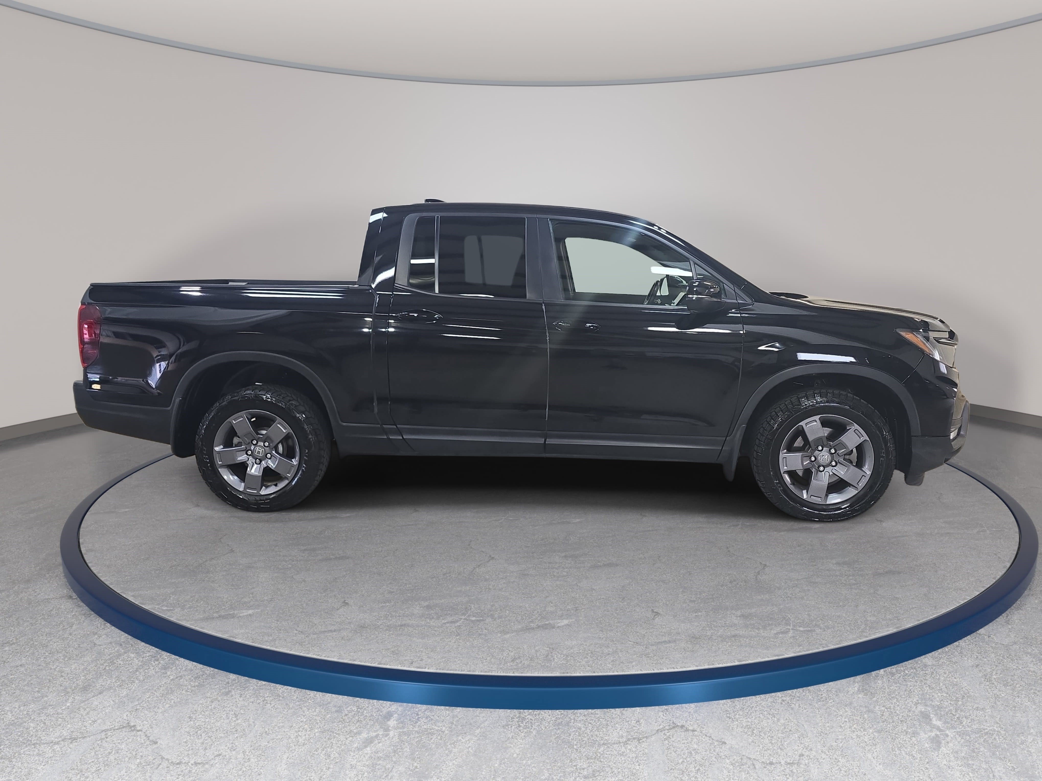 Used 2024 Honda Ridgeline TrailSport image 5