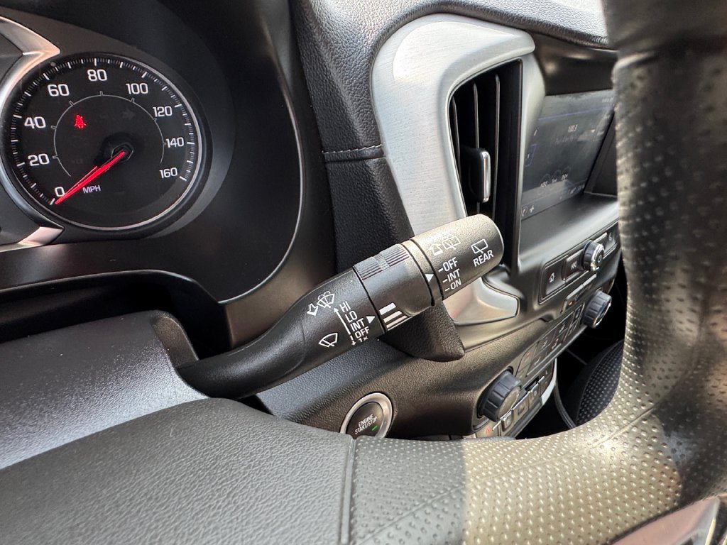 Used 2024 GMC Terrain SLE AWD/4WD image 33