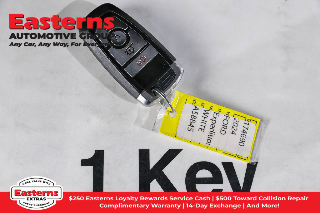 Used 2024 Ford Expedition Max XLT RWD image 23
