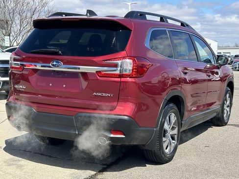 Certified 2025 Subaru Ascent Premium w/ Popular Package #2 AWD/4WD image 7