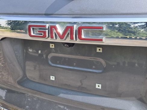 Used 2021 GMC Acadia SLE w/ Driver Convenience Package AWD/4WD image 9