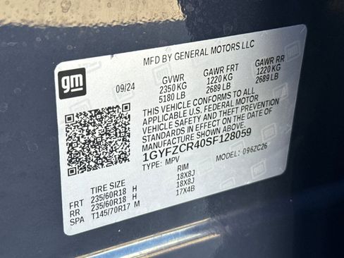 Used 2025 Cadillac XT4 Premium Luxury FWD image 52