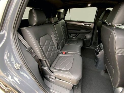 New 2026 Volkswagen Atlas Cross Sport SE AWD/4WD image 10