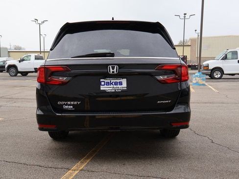 Used 2023 Honda Odyssey Sport image 7