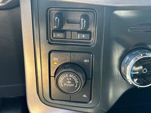 Certified 2025 Ford F150 XLT w/ Equipment Group 302A MID AWD/4WD image 30