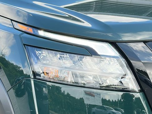 Certified 2024 Nissan Pathfinder Rock Creek AWD/4WD image 4