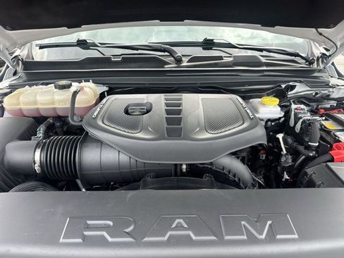 Used 2025 RAM 1500 Tungsten AWD/4WD image 30