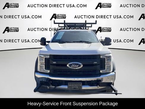 Used 2018 Ford F550 2WD Crew Cab Super Duty image 3