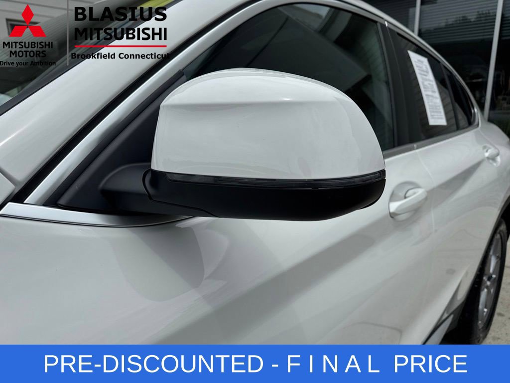 Used 2025 BMW X4 xDrive30i AWD/4WD image 20