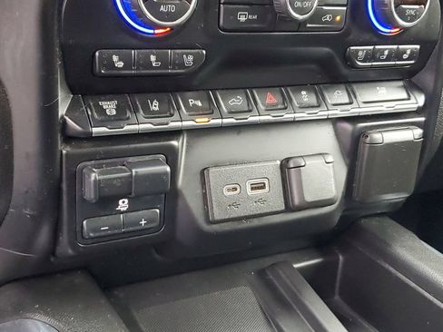 Used 2020 Chevrolet Silverado 2500 High Country w/ Technology Package AWD/4WD image 27
