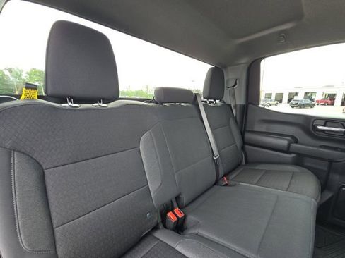 Used 2025 Chevrolet Silverado 1500 Custom Trail Boss AWD/4WD image 17