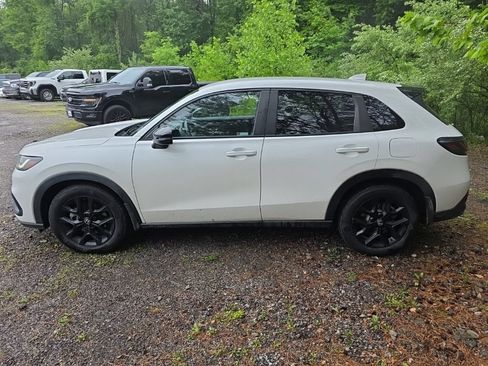 Used 2023 Honda HR-V Sport image 7