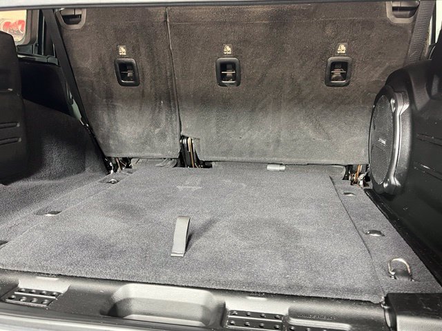 Used 2018 Jeep Wrangler Unlimited Sahara AWD/4WD image 24