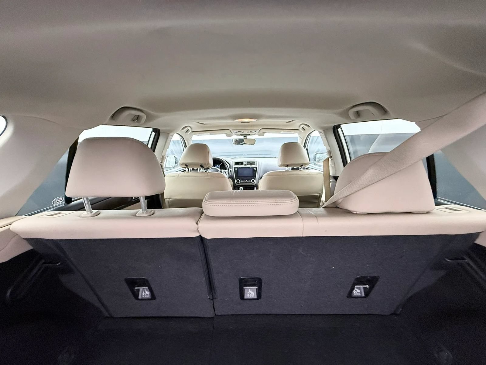 Used 2018 Subaru Outback 3.6R Limited AWD/4WD image 24