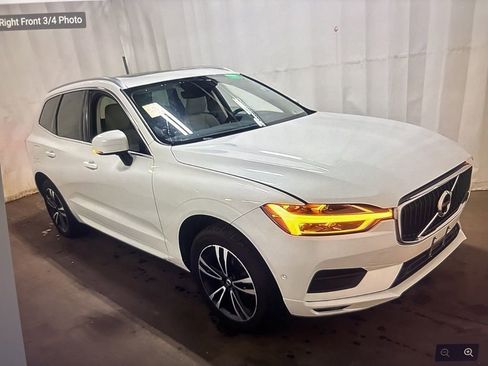 Used 2019 Volvo XC60 T6 Momentum w/ Premium Package AWD/4WD image 5