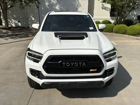 Used 2020 Toyota Tacoma TRD Pro image 3