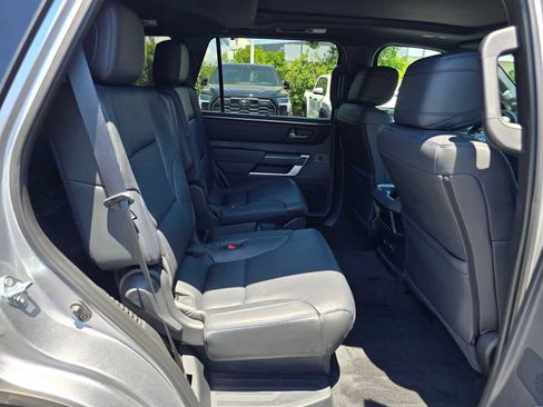 Certified 2024 Toyota Sequoia Platinum AWD/4WD image 12