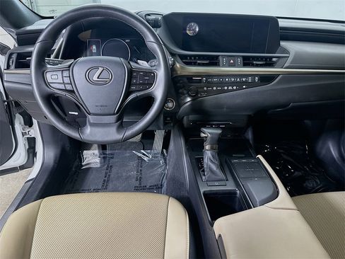 Used 2019 Lexus ES 350 image 17