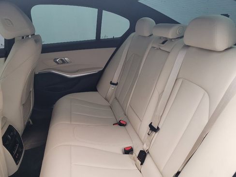 Used 2019 BMW 330i Sedan w/ Convenience Package image 18