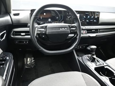 Used 2025 Kia K4 EX FWD image 14