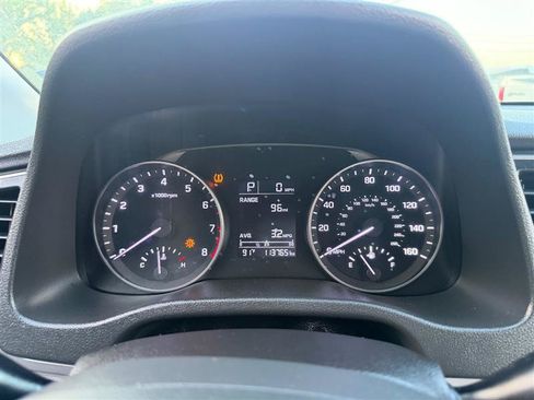 Used 2017 Hyundai Elantra SE FWD image 28