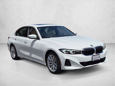 Used 2024 BMW 330i Sedan w/ Convenience Package RWD image 3