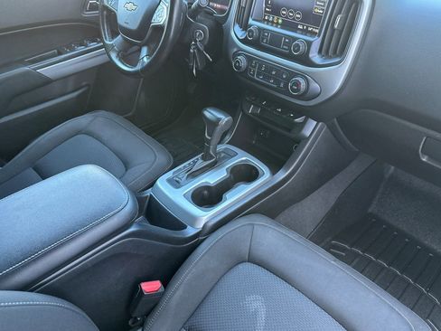 Used 2019 Chevrolet Colorado LT w/ LT Convenience Package image 12