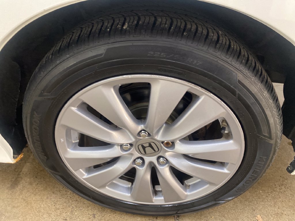 Used 2012 Honda Accord EX-L image 17