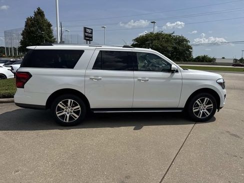Used 2023 Ford Expedition Max Limited RWD image 4