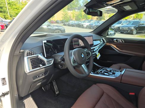 New 2026 BMW X5 xDrive40i w/ M Sport Package AWD/4WD image 22