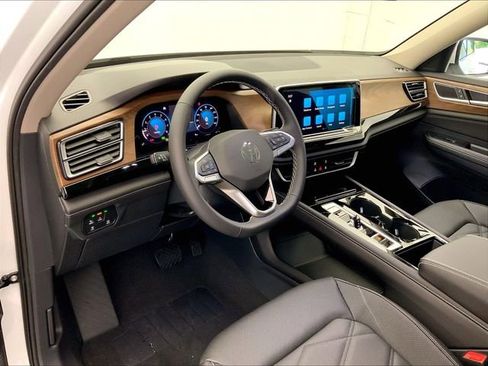 New 2026 Volkswagen Atlas SE AWD/4WD image 3