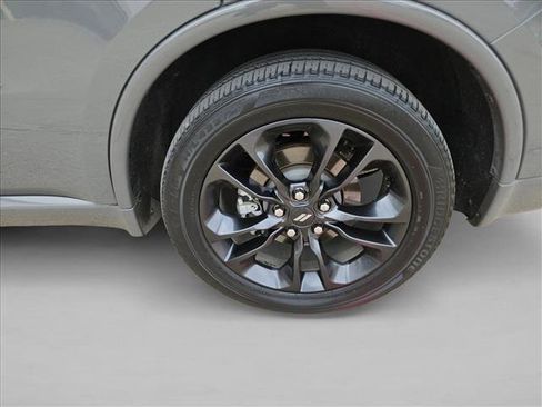 Used 2023 Dodge Durango GT image 9
