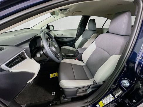Used 2026 Toyota Corolla LE FWD image 21