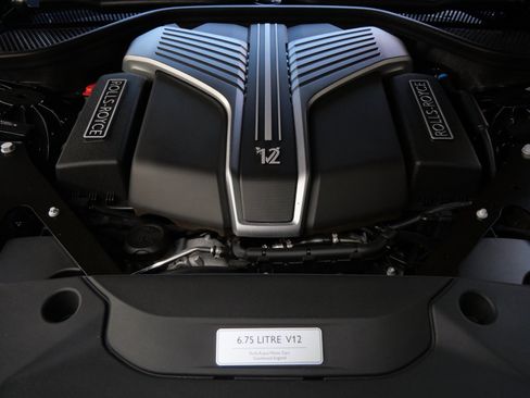 Used 2022 Rolls-Royce Ghost Black Badge image 34