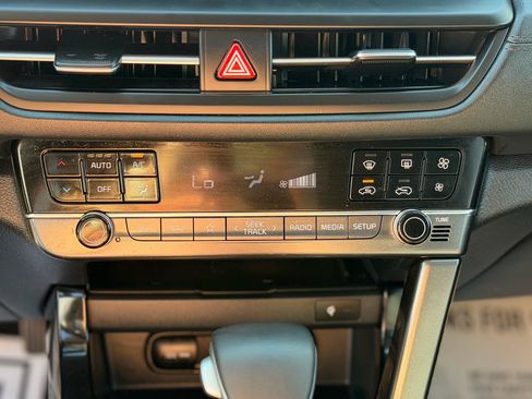 Used 2024 Kia Seltos SX w/ SX Sunroof Package AWD/4WD image 28