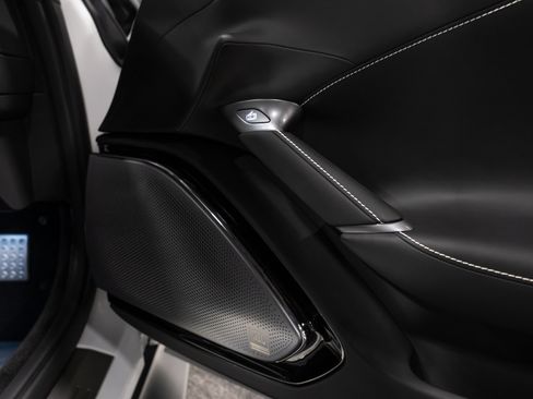 Used 2022 Ferrari Roma RWD image 47