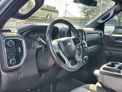 Used 2019 Chevrolet Silverado 1500 LT w/ Texas Edition RWD image 10
