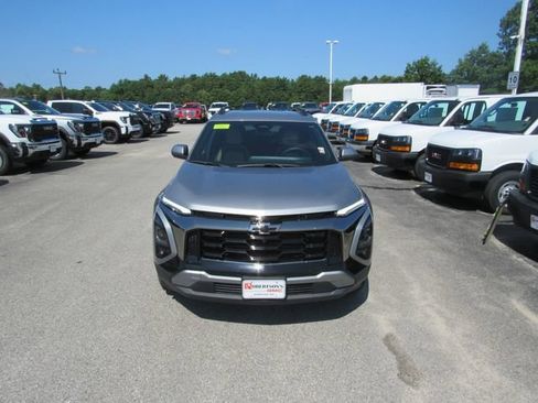 Certified 2025 Chevrolet Equinox ACTIV w/ Safety and Technology Package AWD/4WD image 5