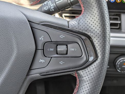Certified 2026 Chevrolet Trax RS w/ Driver Confidence Package FWD image 24