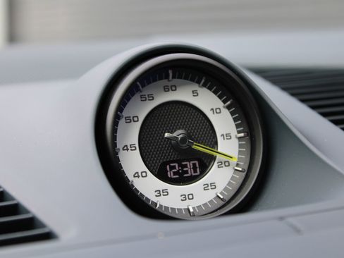 Used 2023 Porsche Cayenne Turbo S image 21