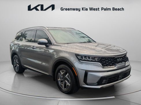 Certified 2024 Kia Sorento EX FWD image 1